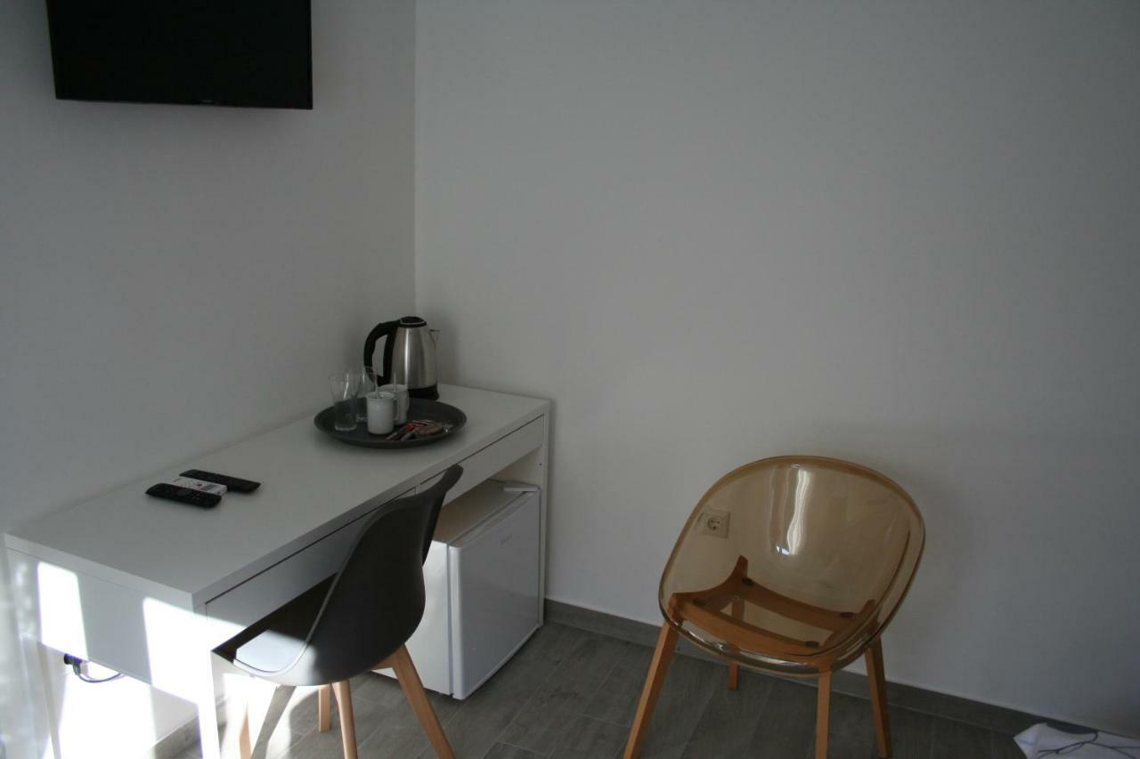 Room With Garden Split Exterior photo
